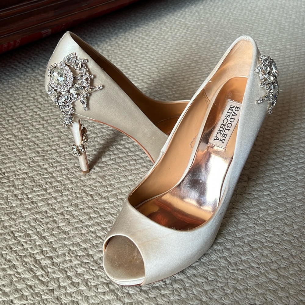 BADGLEY MISCHKA - Royal Rhinestone Embellished Satin Heels 6.5